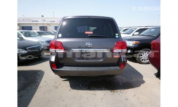 Buy Import Toyota Land Cruiser Other Car in Import - Dubai in Dhufar Buy Import Toyota Land Cruiser Other Car in Import - Dubai in Dhufar