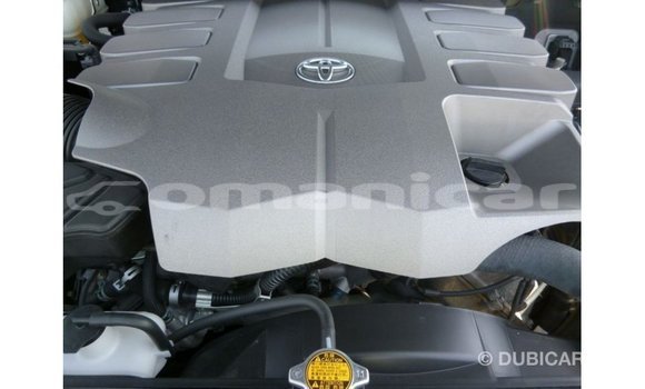 Buy Import Toyota Land Cruiser Other Car in Import - Dubai in Dhufar Buy Import Toyota Land Cruiser Other Car in Import - Dubai in Dhufar