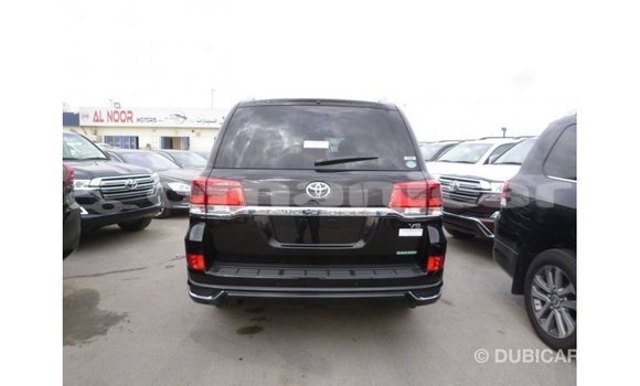 Buy Import Toyota Land Cruiser Black Car in Import - Dubai in Dhufar Buy Import Toyota Land Cruiser Black Car in Import - Dubai in Dhufar