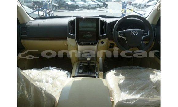 Buy Import Toyota Land Cruiser Other Car in Import - Dubai in Dhufar Buy Import Toyota Land Cruiser Other Car in Import - Dubai in Dhufar