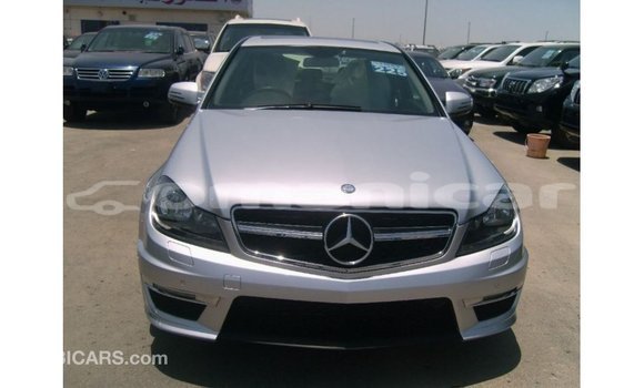 Buy Import Mercedes-Benz 190 Other Car in Import - Dubai in Dhufar Buy Import Mercedes-Benz 190 Other Car in Import - Dubai in Dhufar