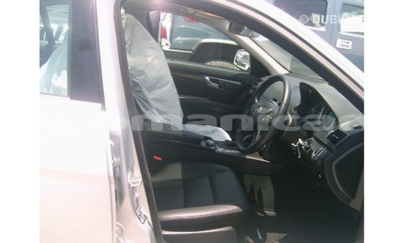 Buy Import Mercedes-Benz 190 Other Car in Import - Dubai in Dhufar Buy Import Mercedes-Benz 190 Other Car in Import - Dubai in Dhufar