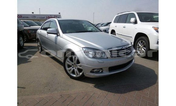 Buy Import Mercedes-Benz 200 Other Car in Import - Dubai in Dhufar Buy Import Mercedes-Benz 200 Other Car in Import - Dubai in Dhufar