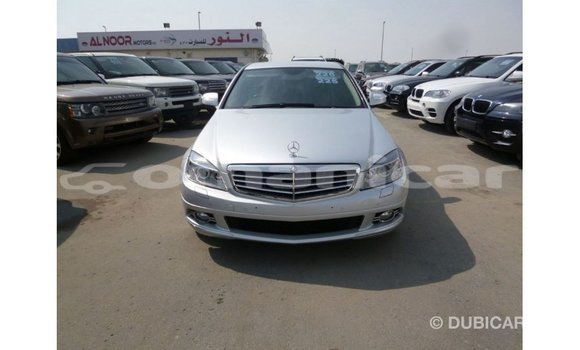 Buy Import Mercedes-Benz 200 Other Car in Import - Dubai in Dhufar Buy Import Mercedes-Benz 200 Other Car in Import - Dubai in Dhufar