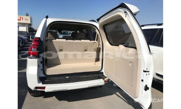 Buy Import Toyota Prado White Car in Import - Dubai in Dhufar Buy Import Toyota Prado White Car in Import - Dubai in Dhufar