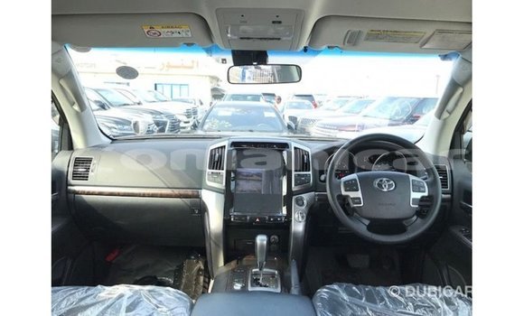 Buy Import Toyota Land Cruiser Other Car in Import - Dubai in Dhufar Buy Import Toyota Land Cruiser Other Car in Import - Dubai in Dhufar