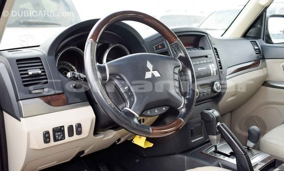 Buy Import Mitsubishi Pajero Black Car in Import - Dubai in Dhufar Buy Import Mitsubishi Pajero Black Car in Import - Dubai in Dhufar