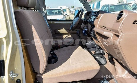 Buy Import Toyota Land Cruiser Beige Car in Import - Dubai in Dhufar Buy Import Toyota Land Cruiser Beige Car in Import - Dubai in Dhufar