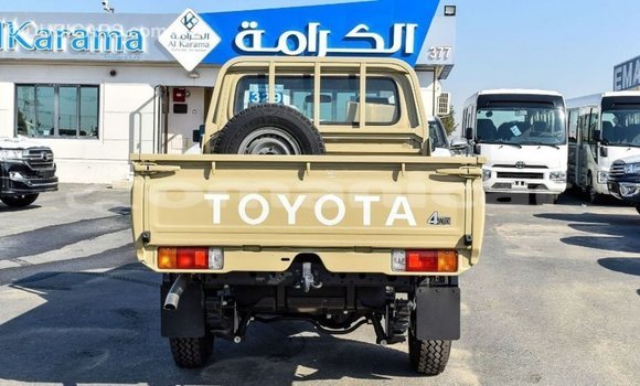 Buy Import Toyota Land Cruiser Beige Car in Import - Dubai in Dhufar Buy Import Toyota Land Cruiser Beige Car in Import - Dubai in Dhufar