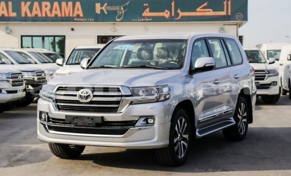 Buy Import Toyota Land Cruiser Other Car in Import - Dubai in Dhufar Buy Import Toyota Land Cruiser Other Car in Import - Dubai in Dhufar