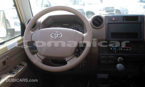 Buy Import Toyota Land Cruiser Beige Car in Import - Dubai in Dhufar Buy Import Toyota Land Cruiser Beige Car in Import - Dubai in Dhufar