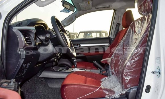 Buy Import Toyota Hilux White Car in Import - Dubai in Dhufar Buy Import Toyota Hilux White Car in Import - Dubai in Dhufar