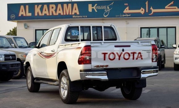 Buy Import Toyota Hilux White Car in Import - Dubai in Dhufar Buy Import Toyota Hilux White Car in Import - Dubai in Dhufar