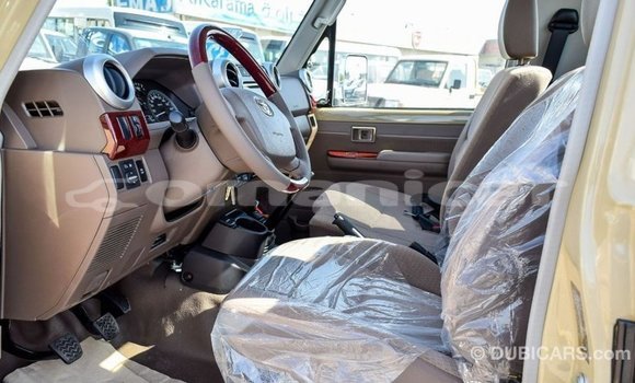 Buy Import Toyota Land Cruiser Beige Car in Import - Dubai in Dhufar Buy Import Toyota Land Cruiser Beige Car in Import - Dubai in Dhufar