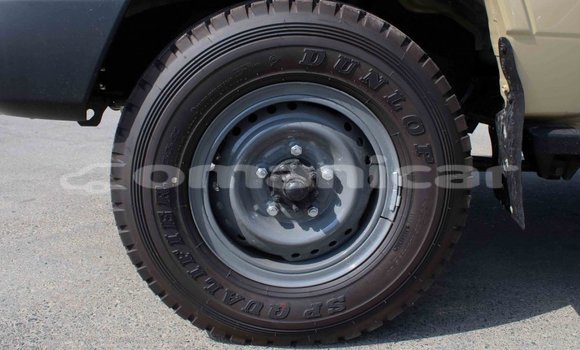 Buy Import Toyota Land Cruiser Beige Car in Import - Dubai in Dhufar Buy Import Toyota Land Cruiser Beige Car in Import - Dubai in Dhufar