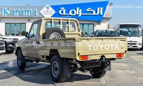 Buy Import Toyota Land Cruiser Beige Car in Import - Dubai in Dhufar Buy Import Toyota Land Cruiser Beige Car in Import - Dubai in Dhufar