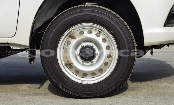 Buy Import Toyota Hilux White Car in Import - Dubai in Dhufar Buy Import Toyota Hilux White Car in Import - Dubai in Dhufar