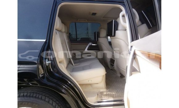 Buy Import Toyota Land Cruiser Black Car in Import - Dubai in Dhufar Buy Import Toyota Land Cruiser Black Car in Import - Dubai in Dhufar