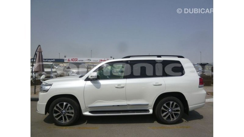 Big with watermark toyota land cruiser dhufar import dubai 3290