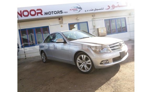 Buy Import Mercedes-Benz 200 Other Car in Import - Dubai in Dhufar Buy Import Mercedes-Benz 200 Other Car in Import - Dubai in Dhufar
