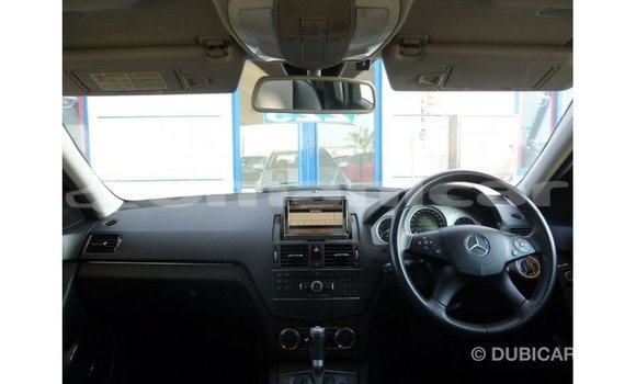 Buy Import Mercedes-Benz 200 Other Car in Import - Dubai in Dhufar Buy Import Mercedes-Benz 200 Other Car in Import - Dubai in Dhufar