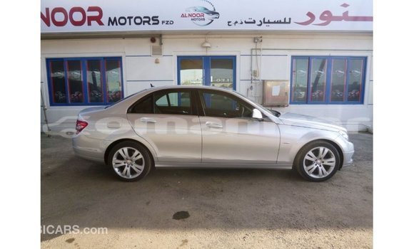 Buy Import Mercedes-Benz 200 Other Car in Import - Dubai in Dhufar Buy Import Mercedes-Benz 200 Other Car in Import - Dubai in Dhufar