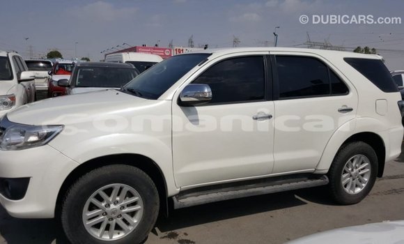 Buy Import Toyota Fortuner White Car in Import - Dubai in Dhufar Buy Import Toyota Fortuner White Car in Import - Dubai in Dhufar