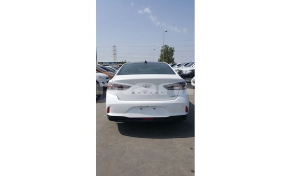 Buy Import Hyundai Sonata White Car in Import - Dubai in Dhufar Buy Import Hyundai Sonata White Car in Import - Dubai in Dhufar
