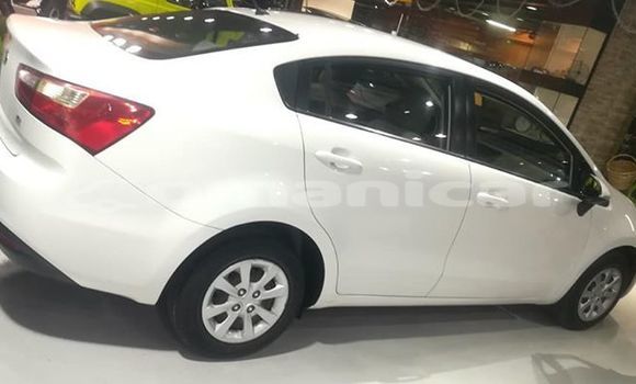 Buy Used Kia Rio White Car in Muscat in Masqat