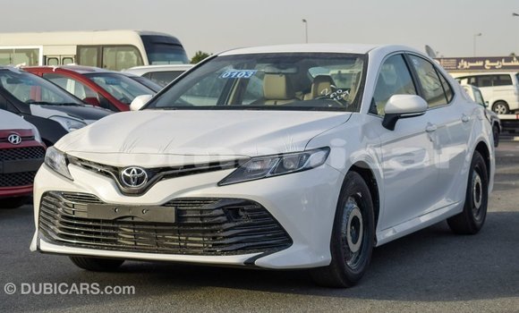 Buy Import Toyota Camry White Car in Import - Dubai in Dhufar Buy Import Toyota Camry White Car in Import - Dubai in Dhufar