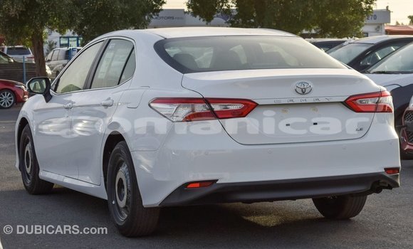 Buy Import Toyota Camry White Car in Import - Dubai in Dhufar Buy Import Toyota Camry White Car in Import - Dubai in Dhufar