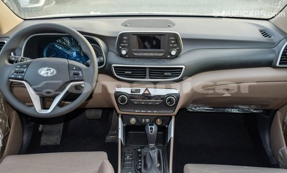 Buy Import Hyundai Tucson White Car in Import - Dubai in Dhufar Buy Import Hyundai Tucson White Car in Import - Dubai in Dhufar