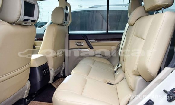Buy Import Mitsubishi Pajero White Car in Import - Dubai in Dhufar Buy Import Mitsubishi Pajero White Car in Import - Dubai in Dhufar