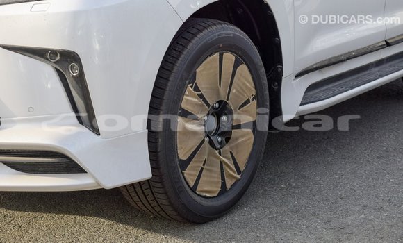 Buy Import Lexus LX White Car in Import - Dubai in Dhufar Buy Import Lexus LX White Car in Import - Dubai in Dhufar