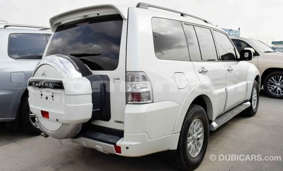Buy Import Mitsubishi Pajero White Car in Import - Dubai in Dhufar Buy Import Mitsubishi Pajero White Car in Import - Dubai in Dhufar