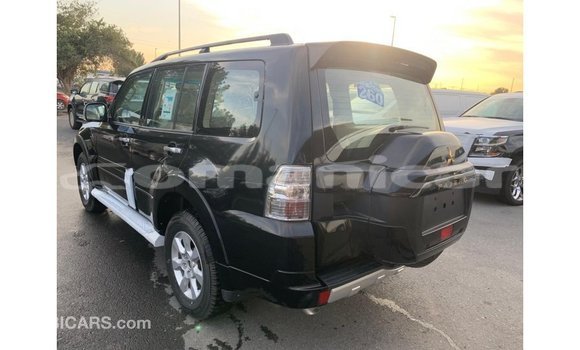 Buy Import Mitsubishi Pajero Black Car in Import - Dubai in Dhufar Buy Import Mitsubishi Pajero Black Car in Import - Dubai in Dhufar