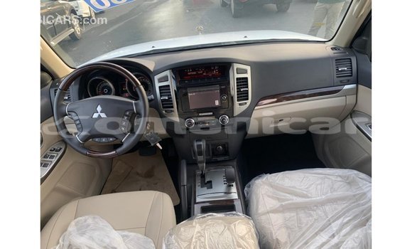 Buy Import Mitsubishi Pajero Black Car in Import - Dubai in Dhufar Buy Import Mitsubishi Pajero Black Car in Import - Dubai in Dhufar