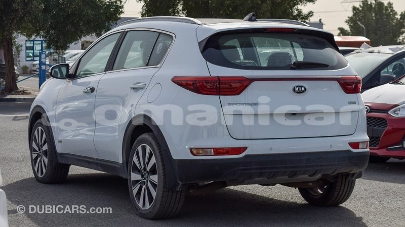 Big with watermark kia sportage dhufar import dubai 3324
