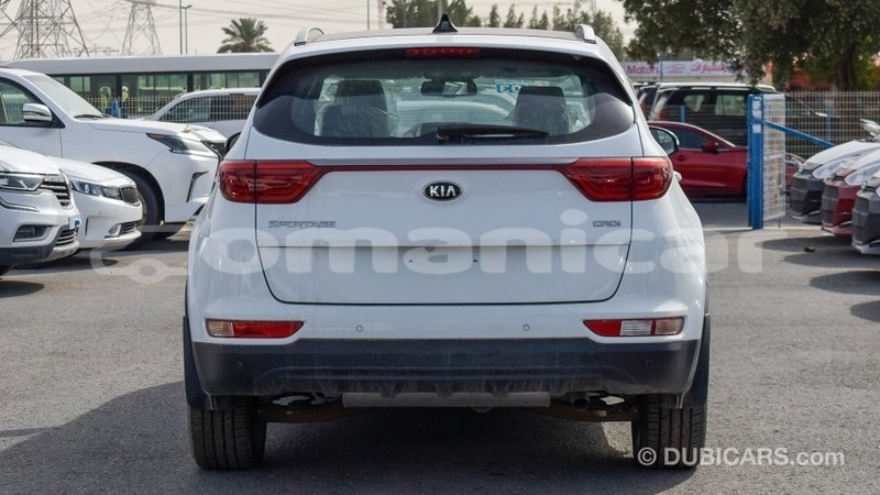 Big with watermark kia sportage dhufar import dubai 3324