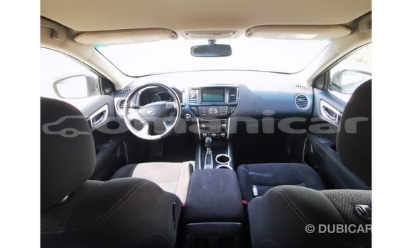 Buy Import Nissan Pathfinder Other Car in Import - Dubai in Dhufar Buy Import Nissan Pathfinder Other Car in Import - Dubai in Dhufar