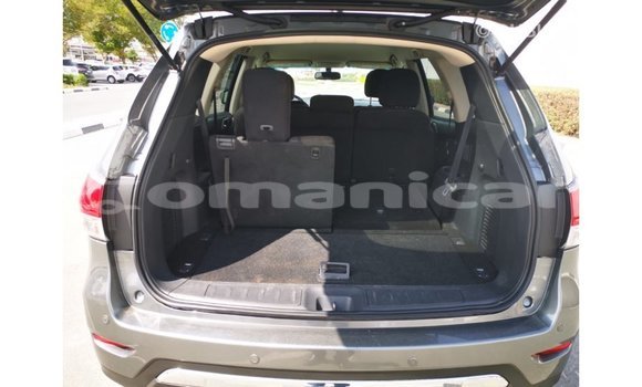 Buy Import Nissan Pathfinder Other Car in Import - Dubai in Dhufar Buy Import Nissan Pathfinder Other Car in Import - Dubai in Dhufar