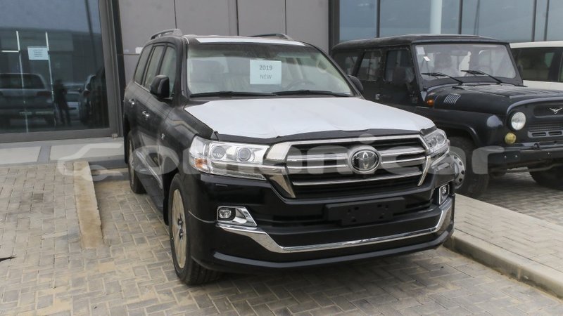 Big with watermark toyota land cruiser dhufar import dubai 3329