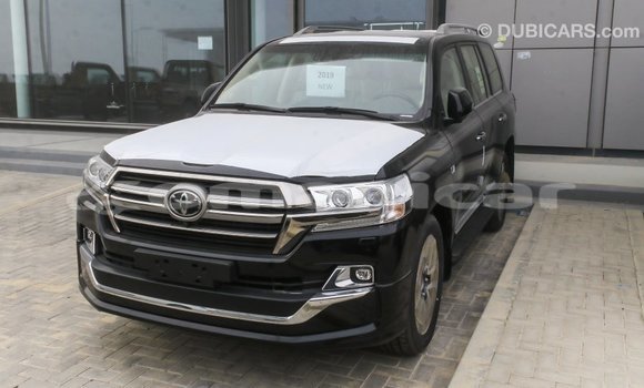 Buy Import Toyota Land Cruiser Black Car in Import - Dubai in Dhufar Buy Import Toyota Land Cruiser Black Car in Import - Dubai in Dhufar