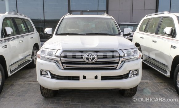 Buy Import Toyota Land Cruiser White Car in Import - Dubai in Dhufar Buy Import Toyota Land Cruiser White Car in Import - Dubai in Dhufar