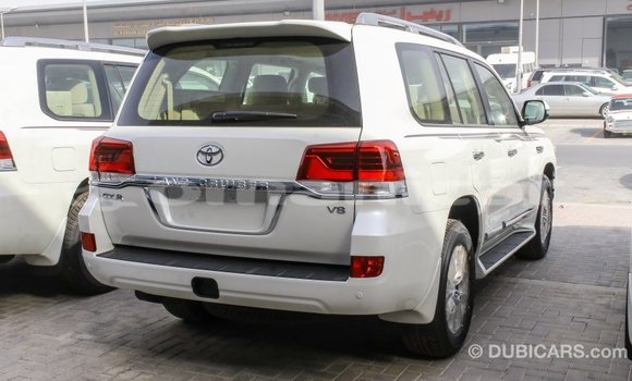 Buy Import Toyota Land Cruiser White Car in Import - Dubai in Dhufar Buy Import Toyota Land Cruiser White Car in Import - Dubai in Dhufar