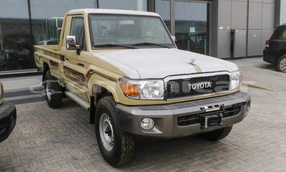 Buy Import Toyota Land Cruiser Beige Car in Import - Dubai in Dhufar Buy Import Toyota Land Cruiser Beige Car in Import - Dubai in Dhufar