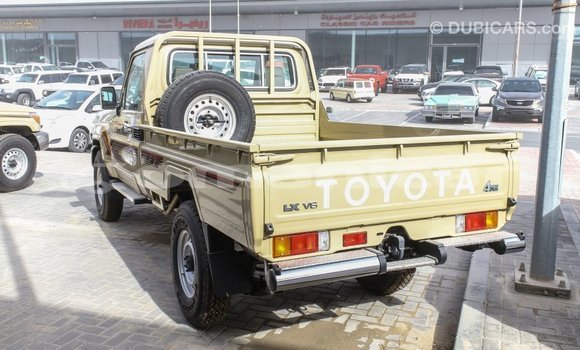 Buy Import Toyota Land Cruiser Beige Car in Import - Dubai in Dhufar Buy Import Toyota Land Cruiser Beige Car in Import - Dubai in Dhufar