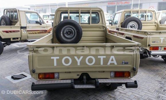 Buy Import Toyota Land Cruiser Beige Car in Import - Dubai in Dhufar Buy Import Toyota Land Cruiser Beige Car in Import - Dubai in Dhufar