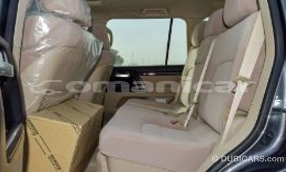 Buy Import Toyota Land Cruiser Other Car in Import - Dubai in Dhufar Buy Import Toyota Land Cruiser Other Car in Import - Dubai in Dhufar