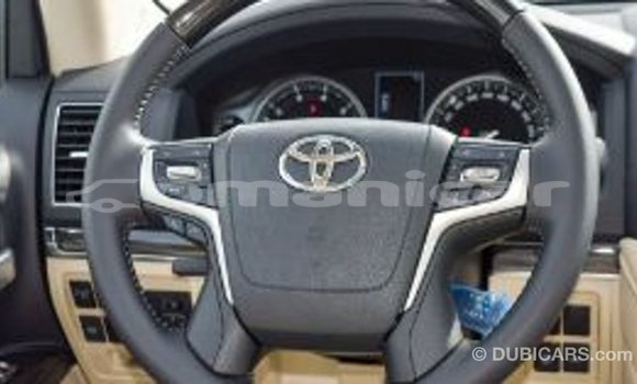Buy Import Toyota Land Cruiser Other Car in Import - Dubai in Dhufar Buy Import Toyota Land Cruiser Other Car in Import - Dubai in Dhufar
